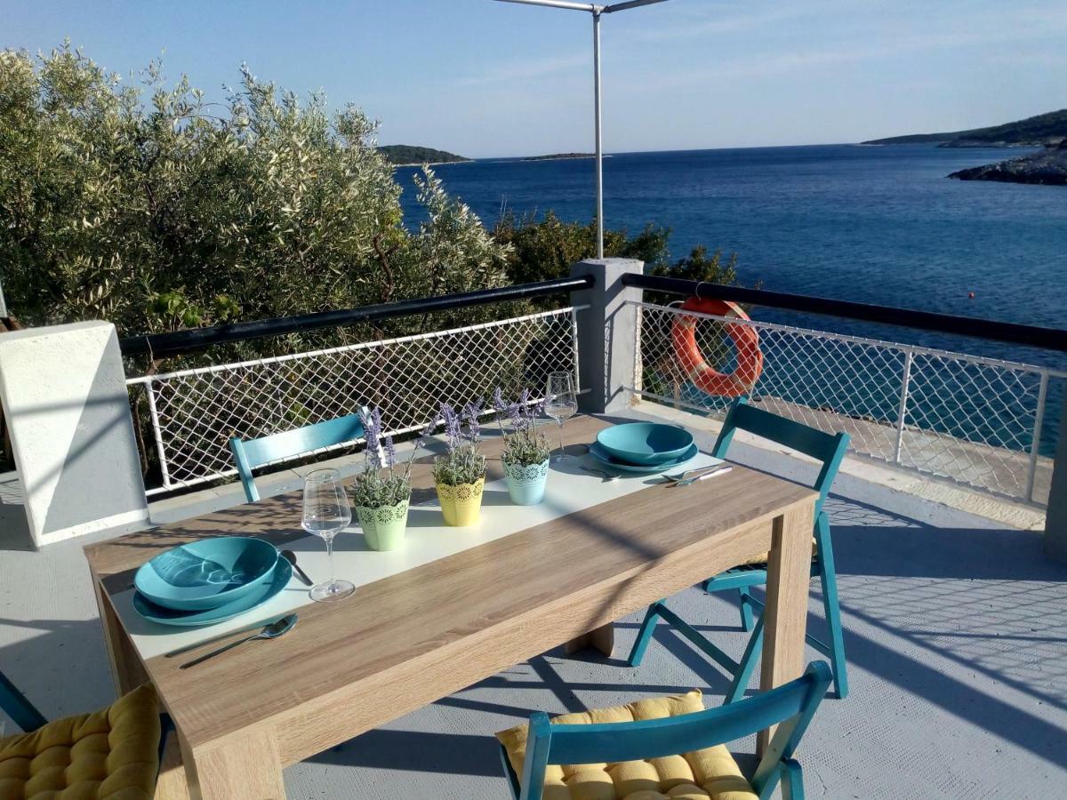 Apartmani Paulo Vis Exteriör bild